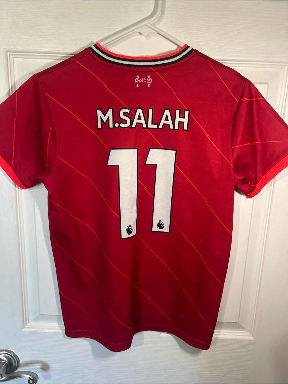 Liverpool FC Red Standard Chartered Soccer Jersey M. Salah #11 Size 28 Youth - Picture 4 of 7